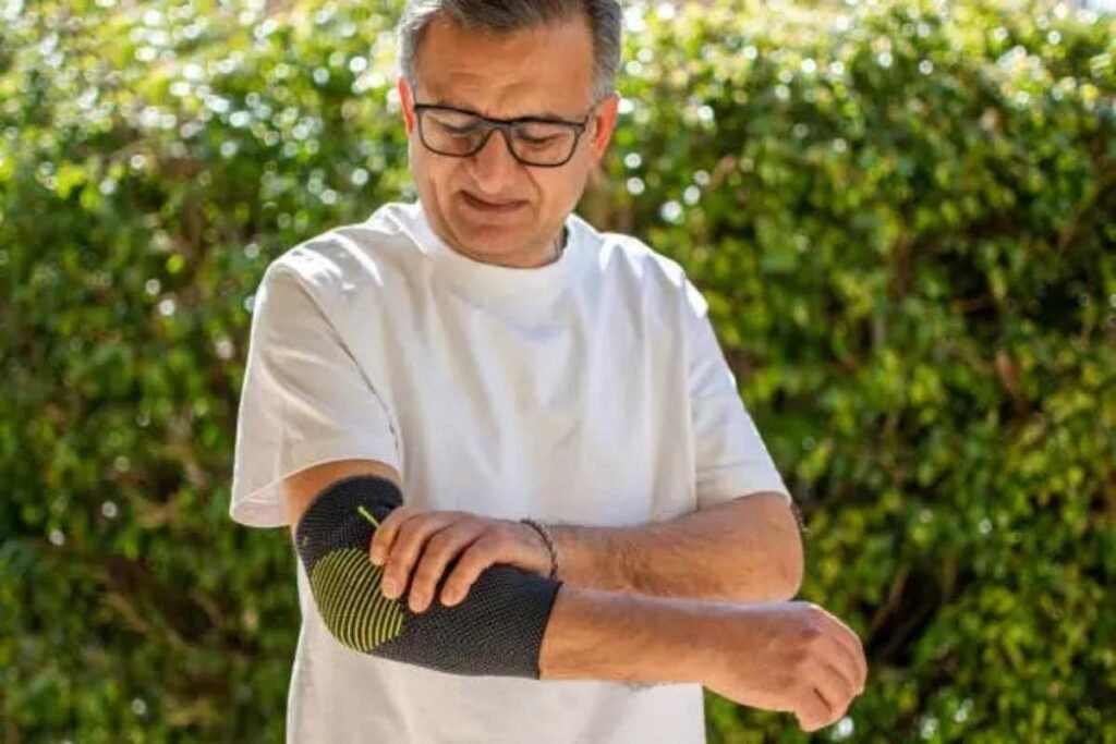 best elbow compression sleeve